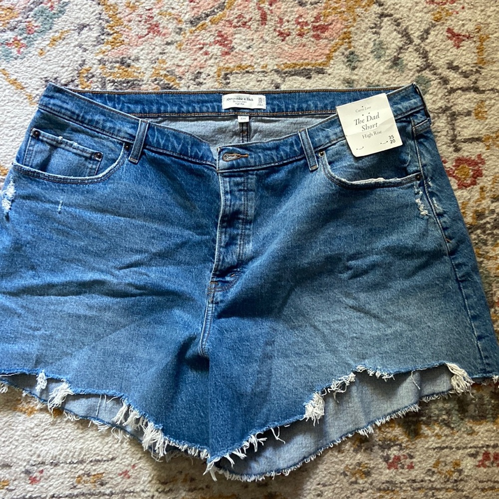 Abercrombie The dad short high rise curve love